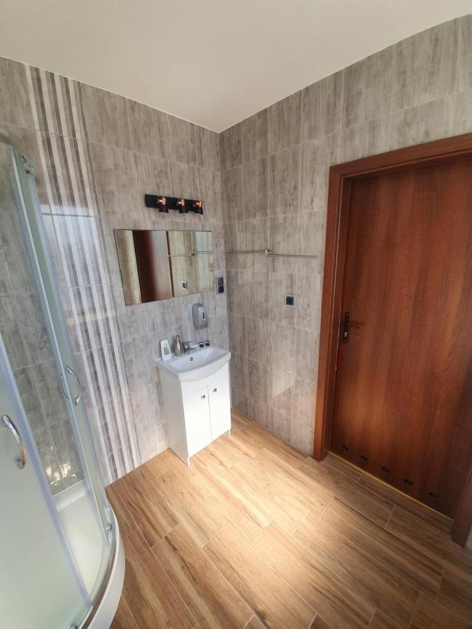 Lux Resort Kraśnik Buitenkant foto