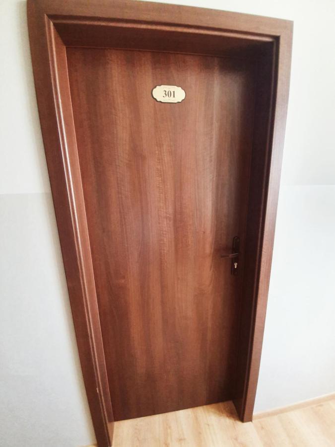 Lux Resort Kraśnik Buitenkant foto