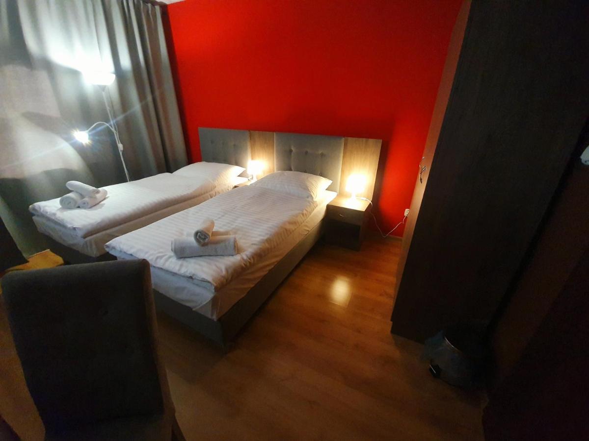 Lux Resort Kraśnik Buitenkant foto