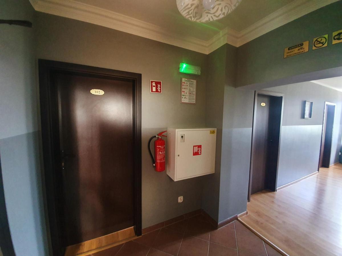 Lux Resort Kraśnik Buitenkant foto